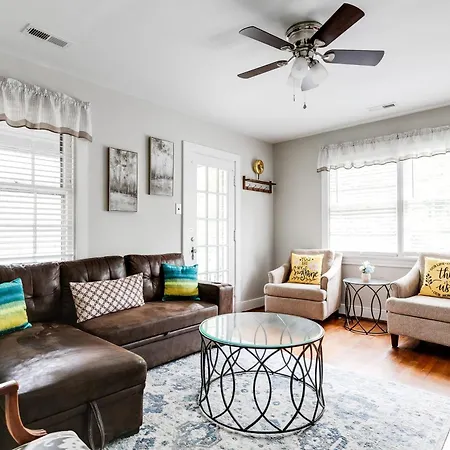 4A Gem In Central Location Scott'S Addition